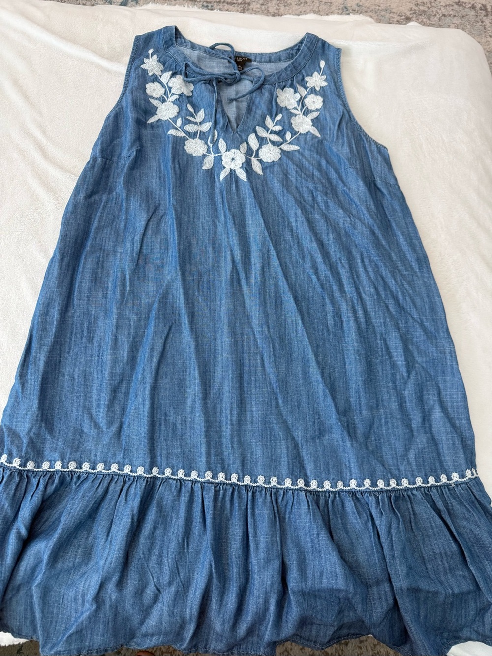 Talbots Womens Blue Floral Embroidered Drop Waist Chambray Dress Med Petite D83